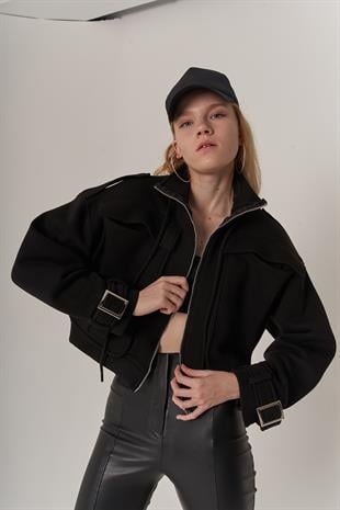 Kadın Siyah Yaka İpli Fermuar Kapamalı Uzun Kol Kemer Detaylı Puliva Ceket