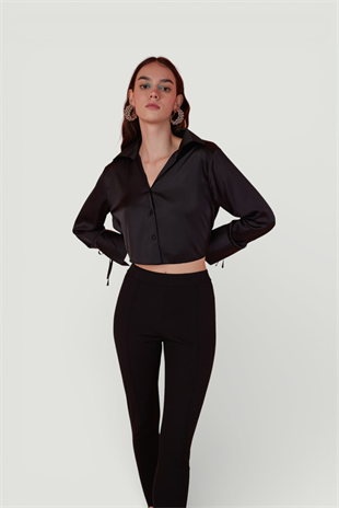 Özel Dokulu Saten Crop Silky Gömlek Siyah