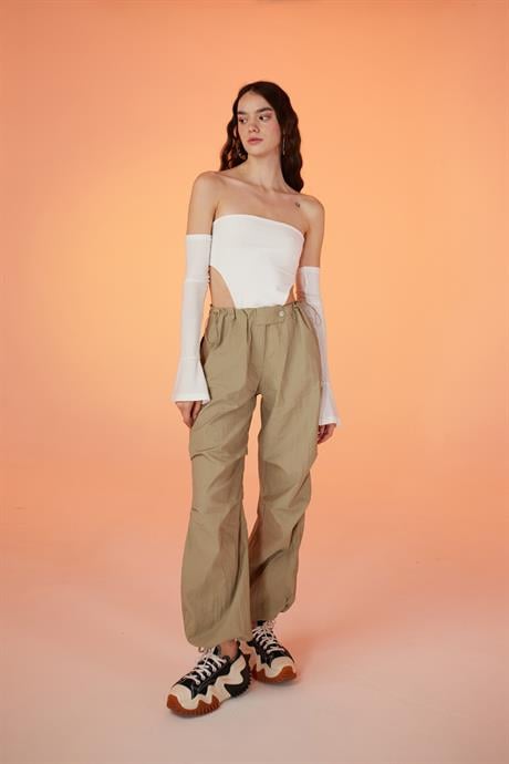 Parachute Pants Beige