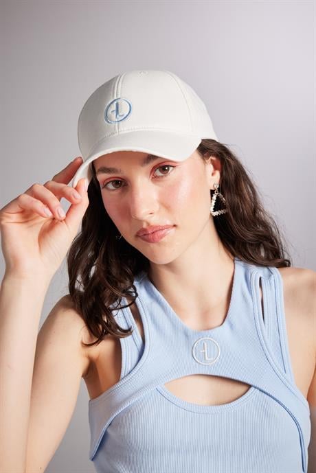 Holly Cap Hat White
