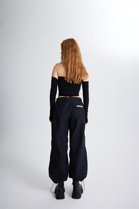 Parachute Pants Black