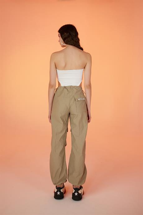 Parachute Pants Beige