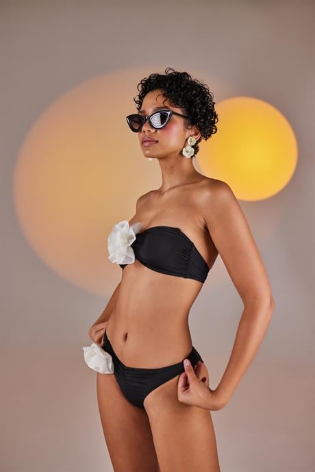 Sleek Bikini Üstü Siyah