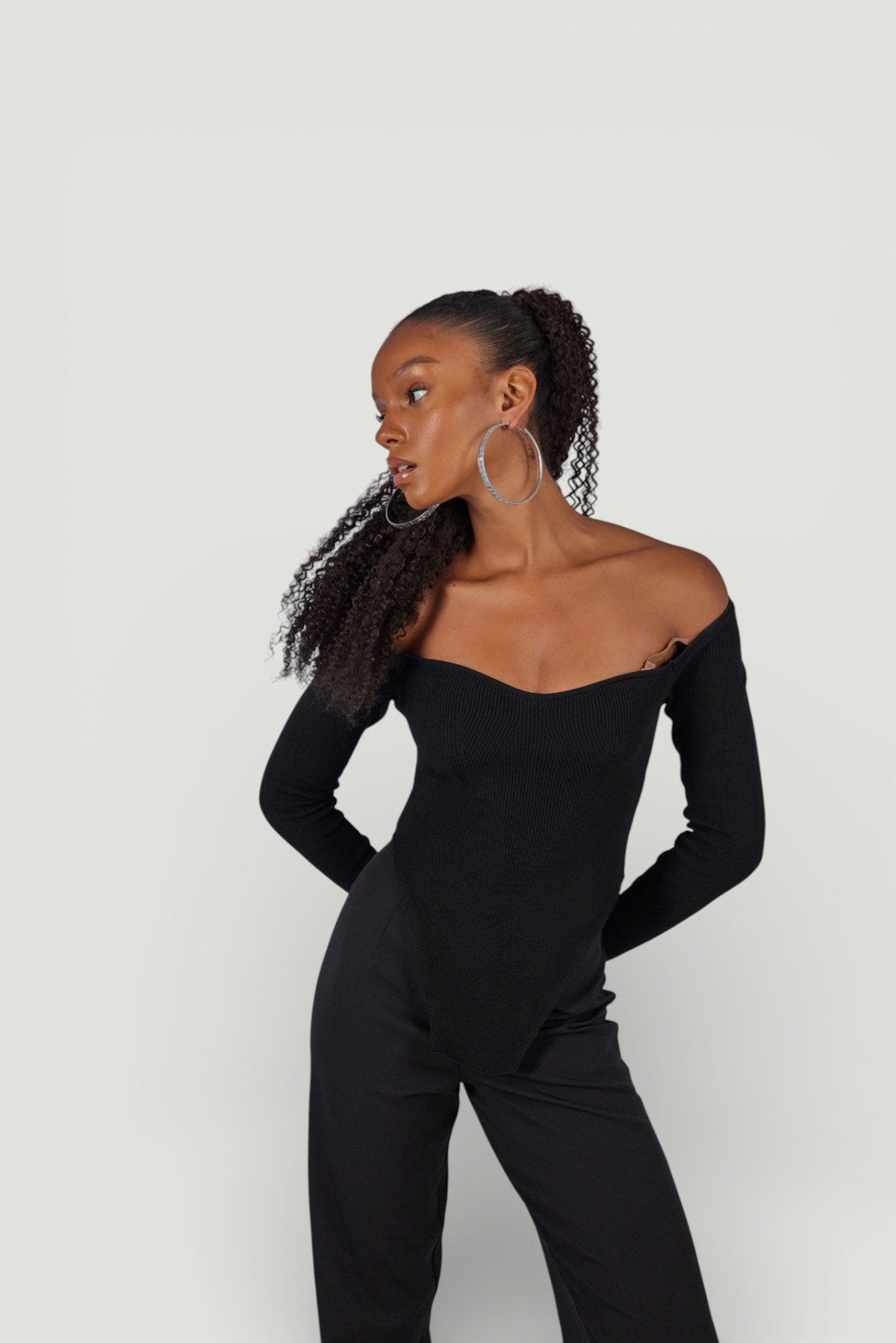 Uzun Kol Kalp Yaka Rolla Kazak Siyah