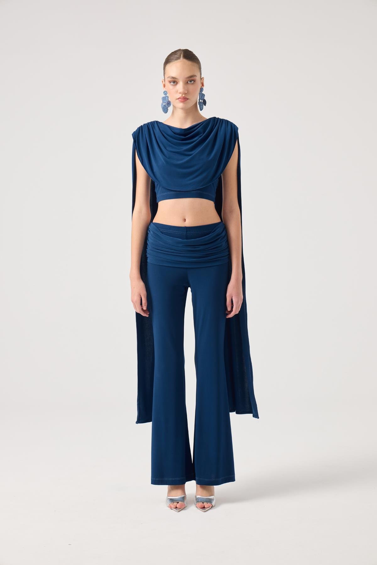 Şal Detaylı Bluz ve İspanyol Pantolonlu Finley Takım Mavi