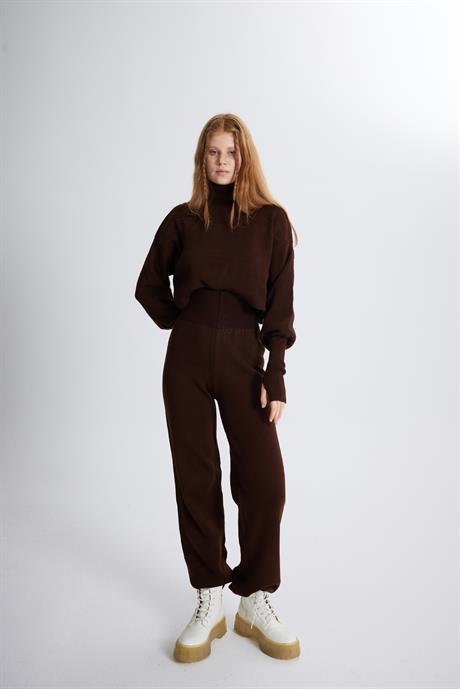 Thinky Set Brown