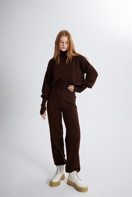 Thinky Set Brown