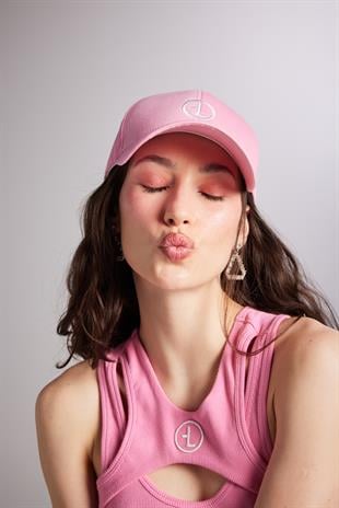 Holly Cap Hat Pink