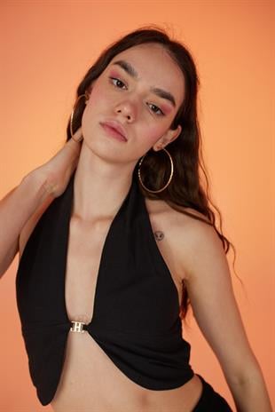 Rise Aksesuarlı Bluz Siyah