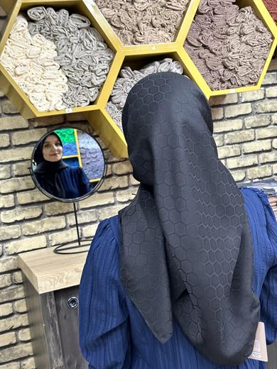 Petek Desen İpekli Jakar Eşarp Siyah