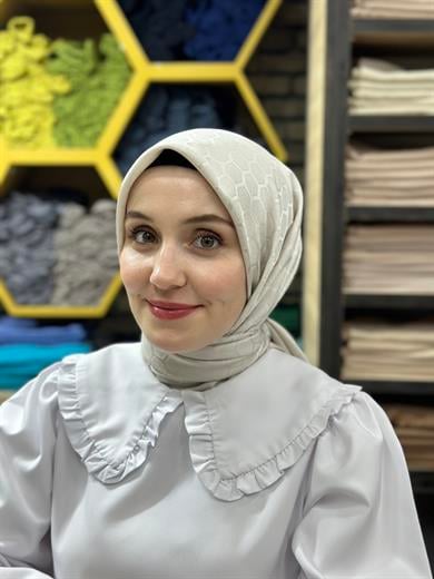 Petek Desen İpekli Jakar Eşarp Açık Taş