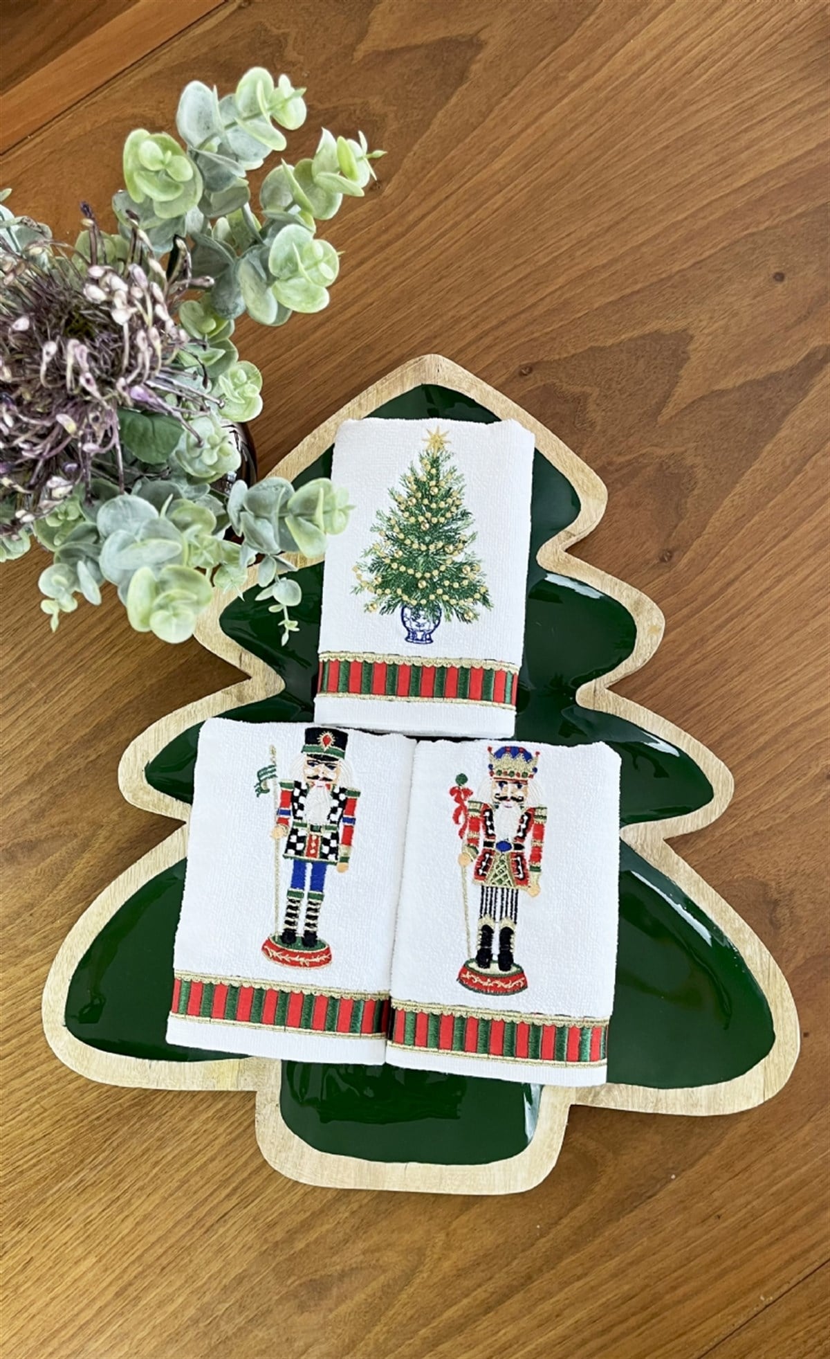3´lü Set Dekoratif Yılbaşı Ağacı ve Nutcracker Desenli Havlu - Yeni Yıl Serisi