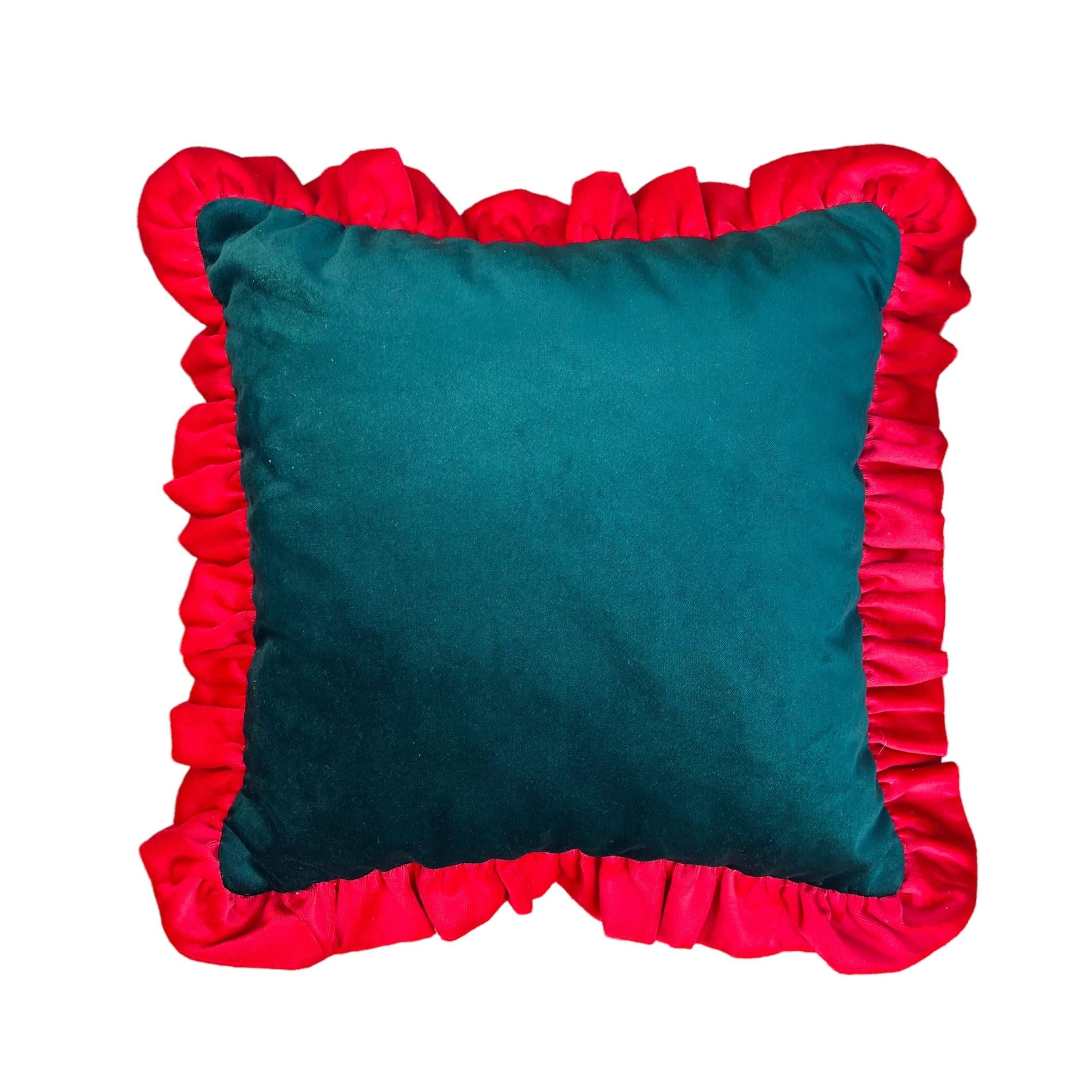 Kırmızı Fırfırlı Yeşil Kadife Kırlent Kılıfı 45 x 45