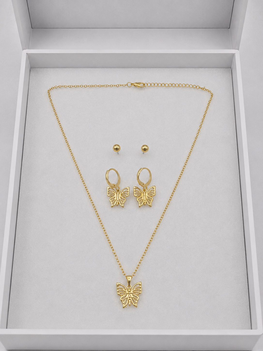 Gold Renk Kelebek Detaylı 3'lü Kolye Top Küpe Seti
