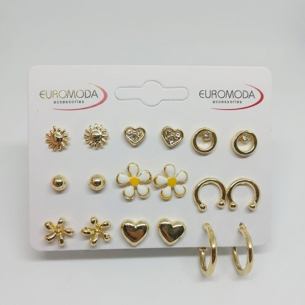 Papatya Kalp Güneş Detaylı 9'lu Gold Renk Küpe Seti