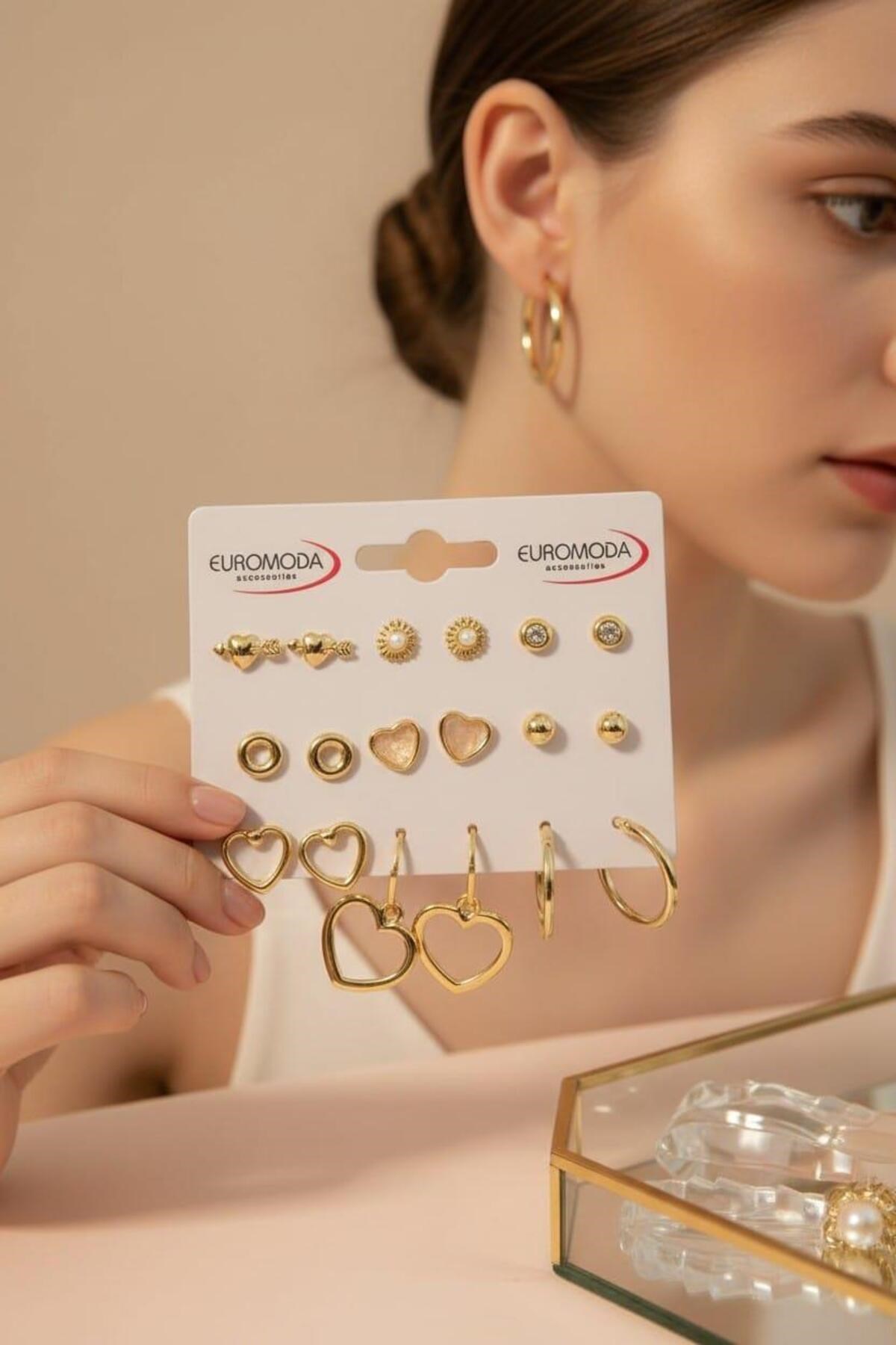 Gold Halka Kalp Figürlü 9'lu Küpe Seti