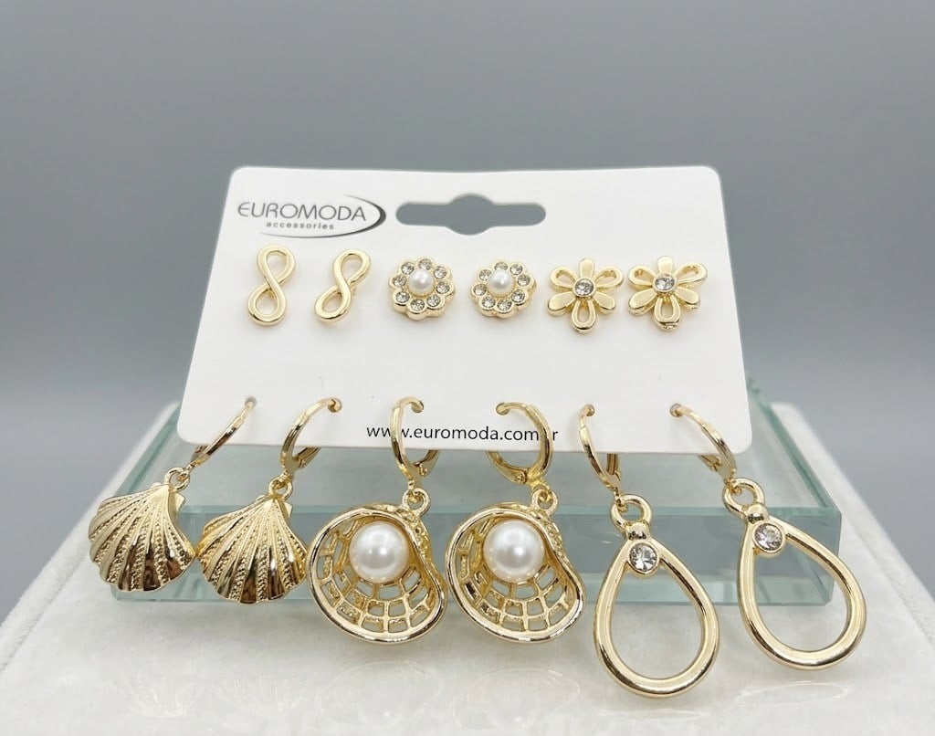 Gold Renk İncili Deniz Kabuğu Figürlü 6'lı Küpe Seti