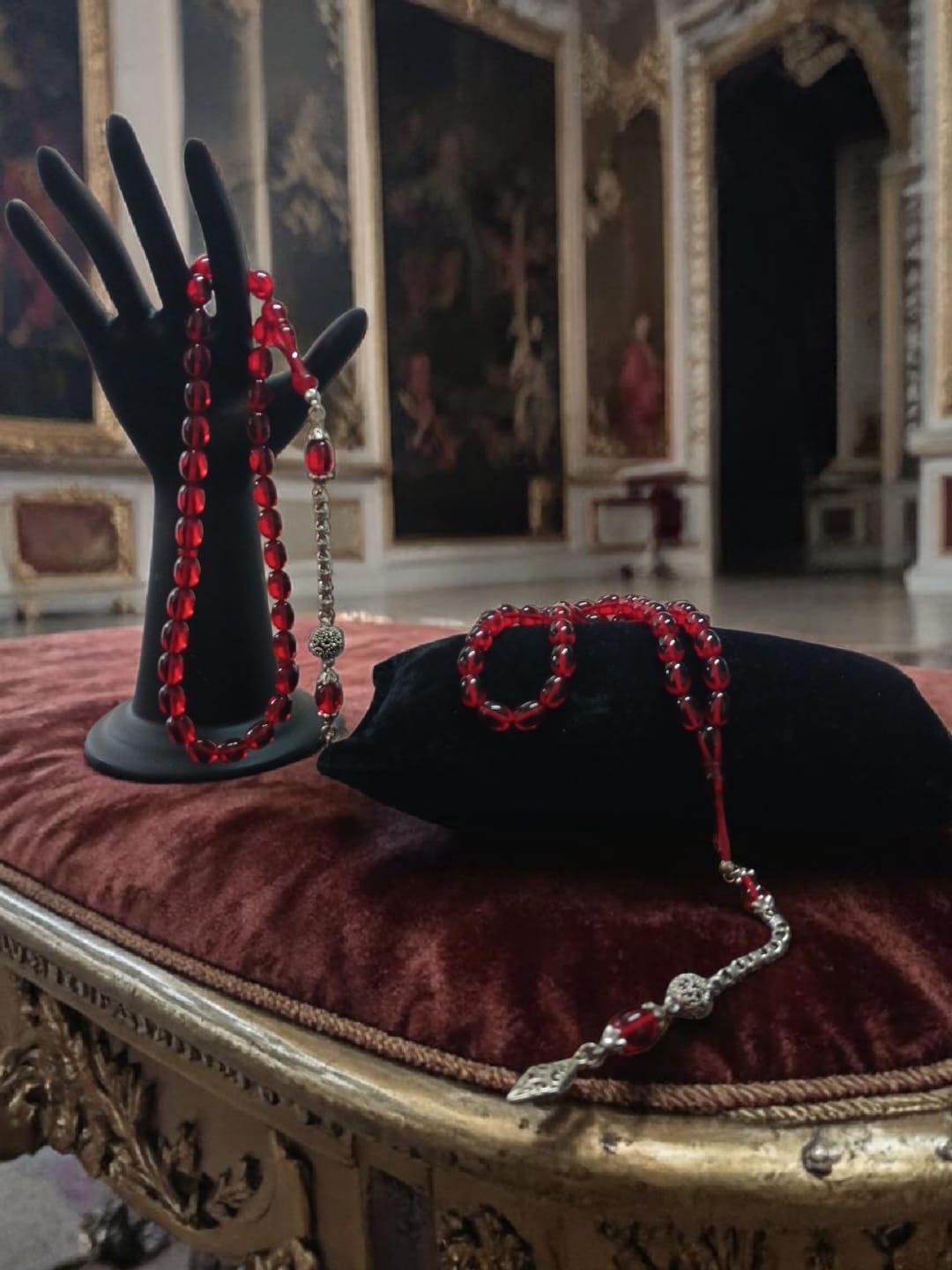 Tesbih Reçine Kırmızı Tesbih Beyzi Kesim Kırmızı Rengi Hediyelik