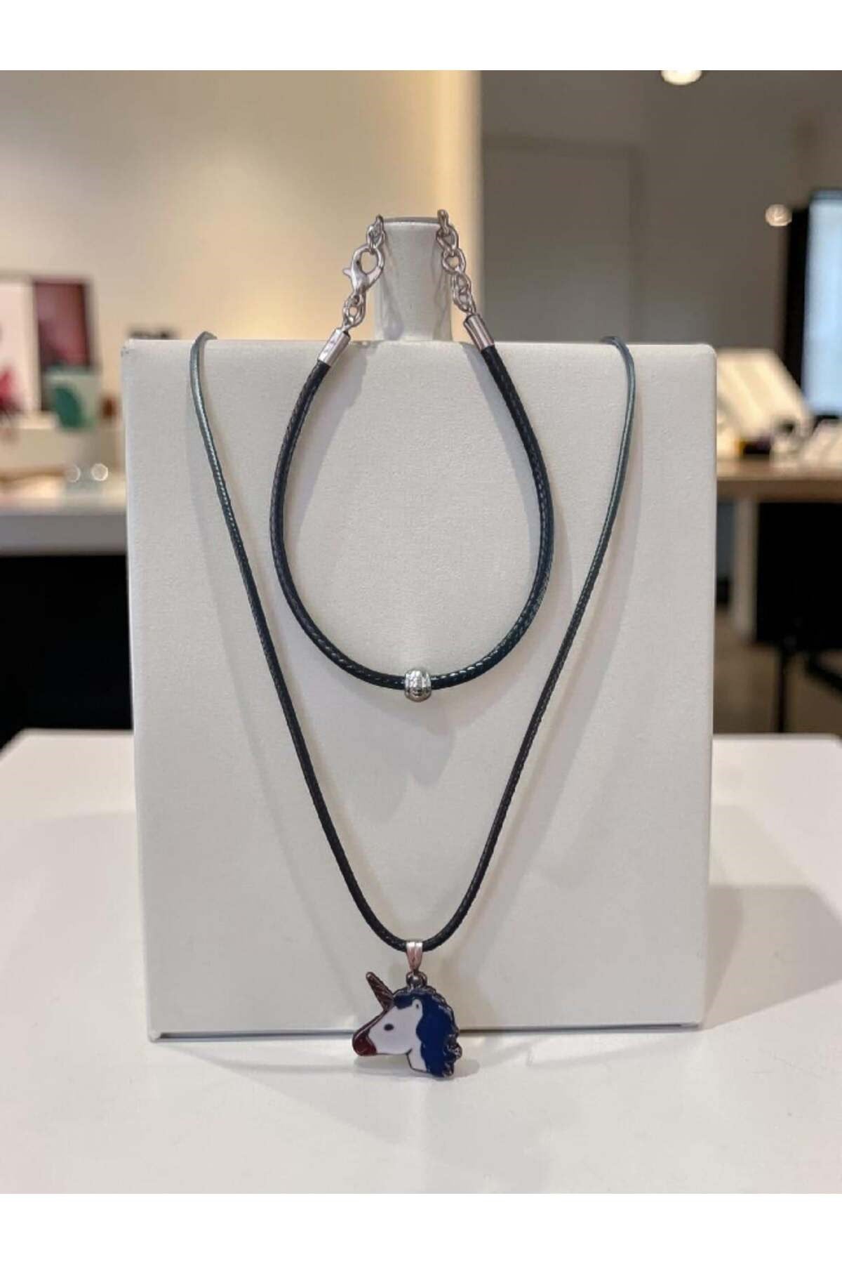 Unicorn Figürlü Siyah İpli Kolye ve Bileklik İkili Set