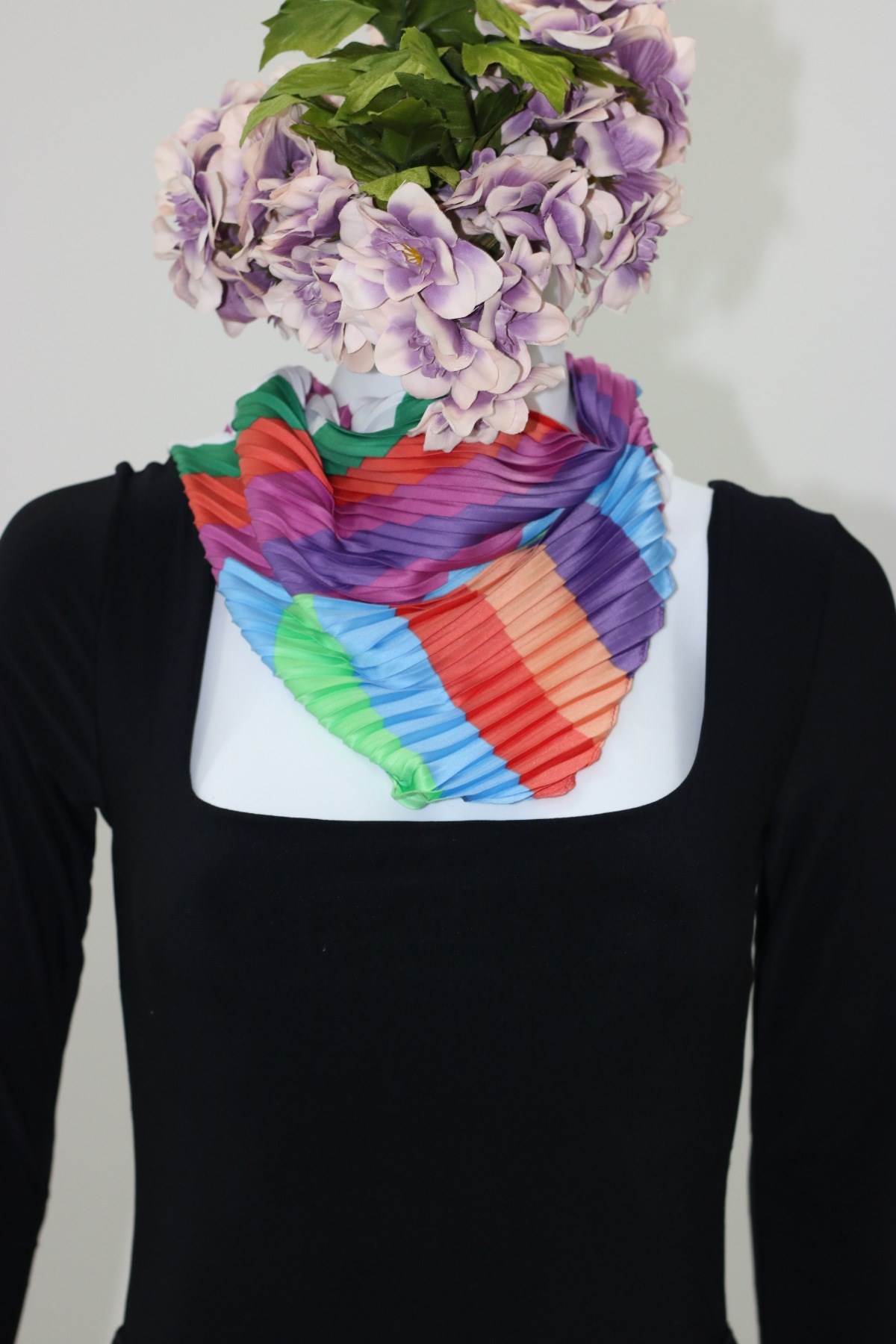 Orjinal marka pileli renkli blok fular