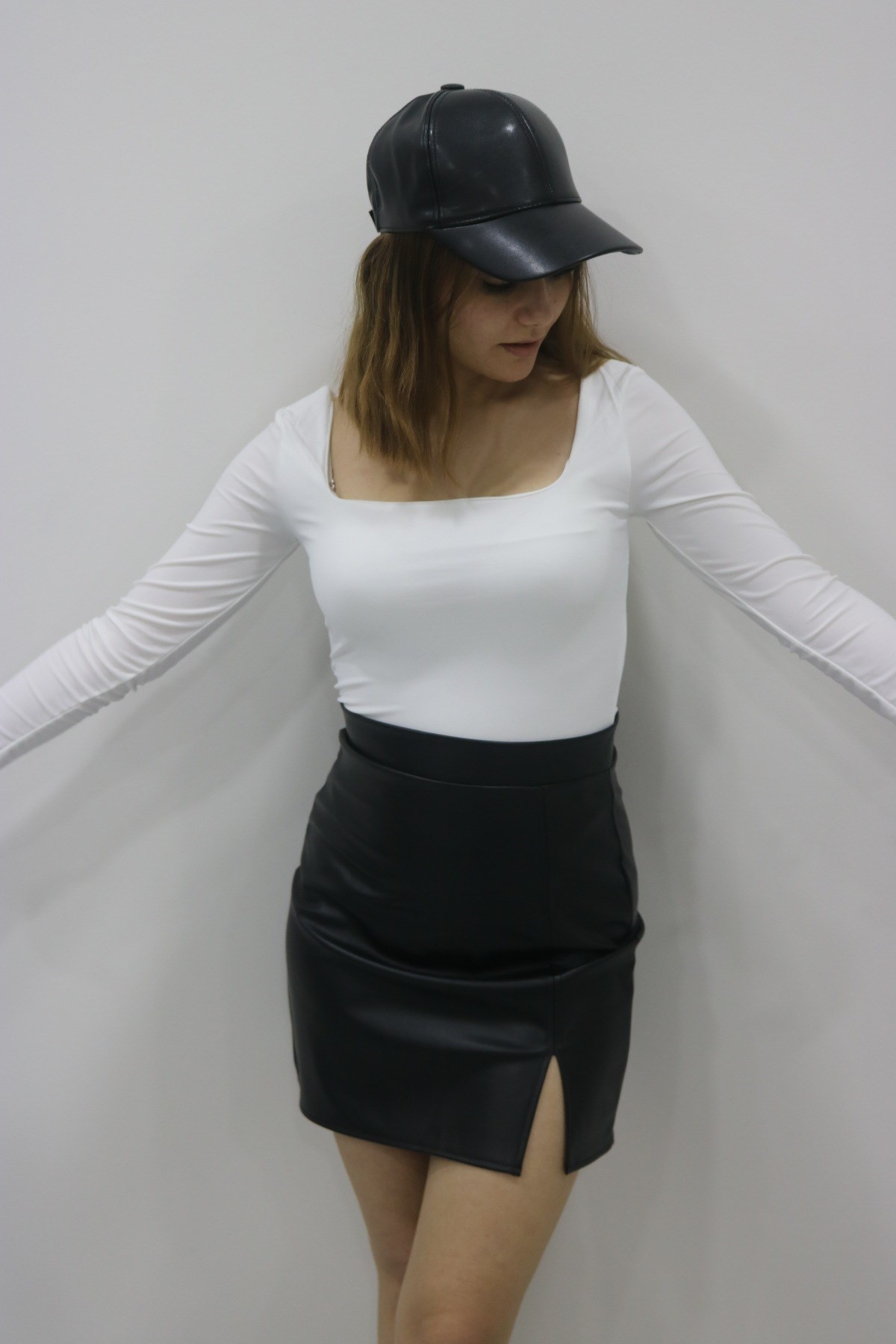 Siyah kare yaka bodysuit