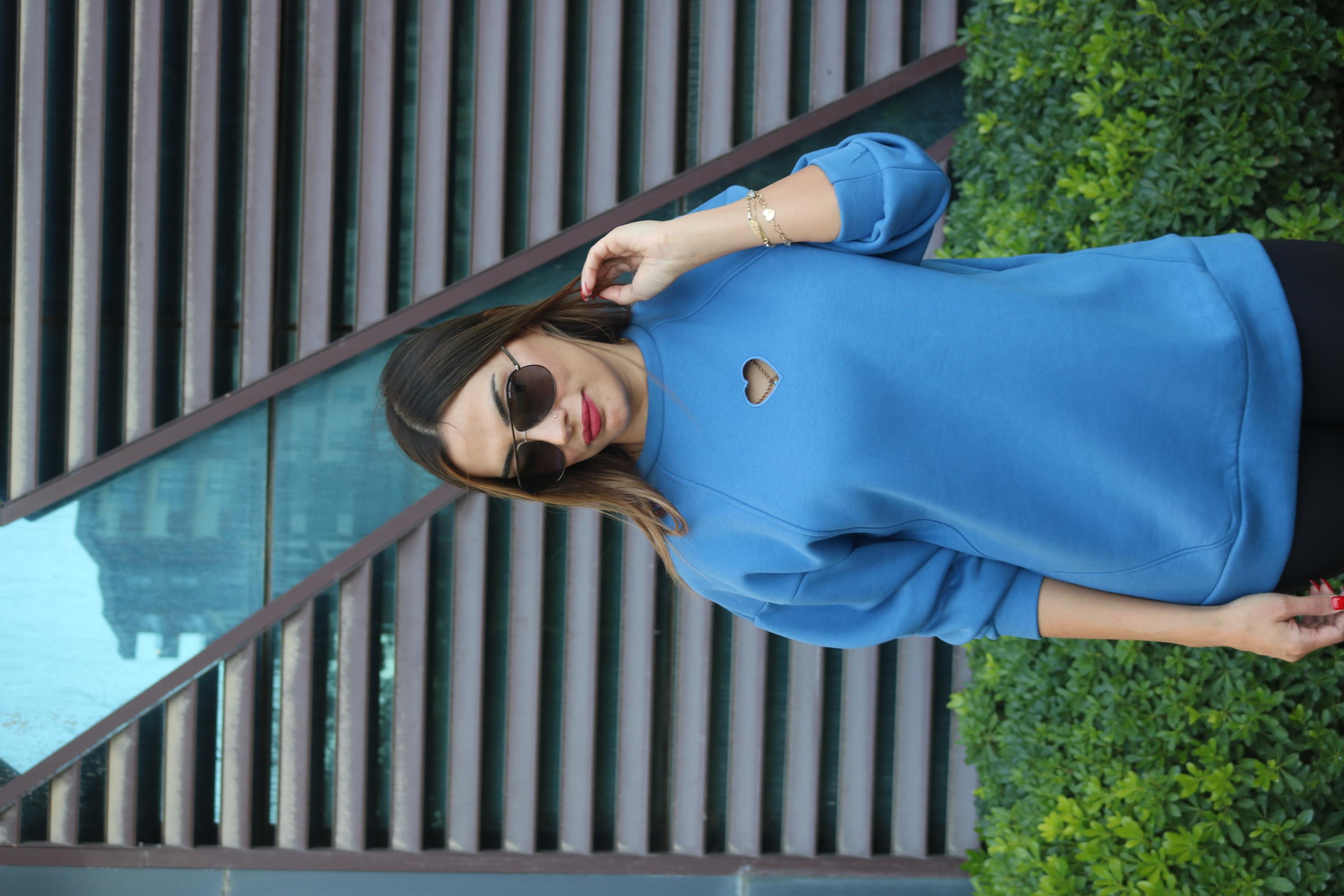BySoloCollection Mavi Kalp detaylı şardonlu sweatshirt
