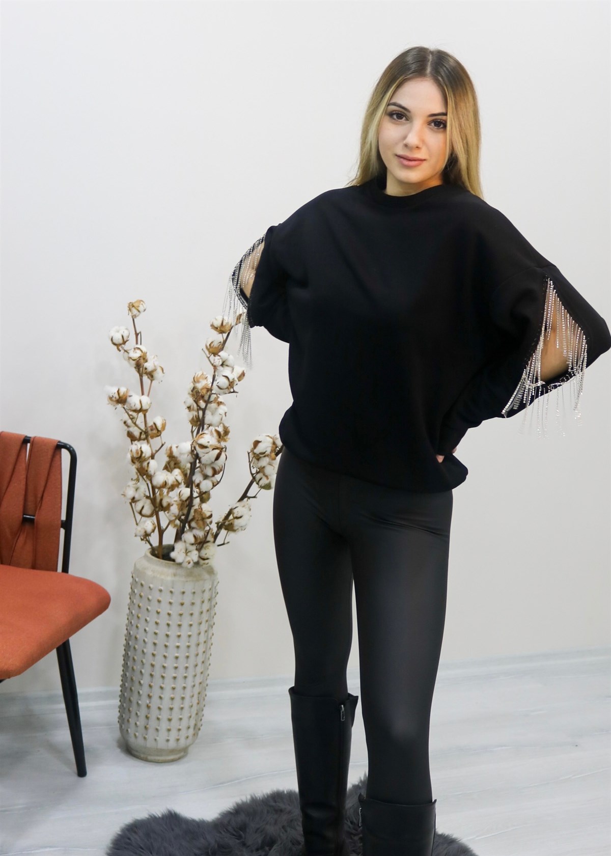 kolları zincir detaylı sweatshirt