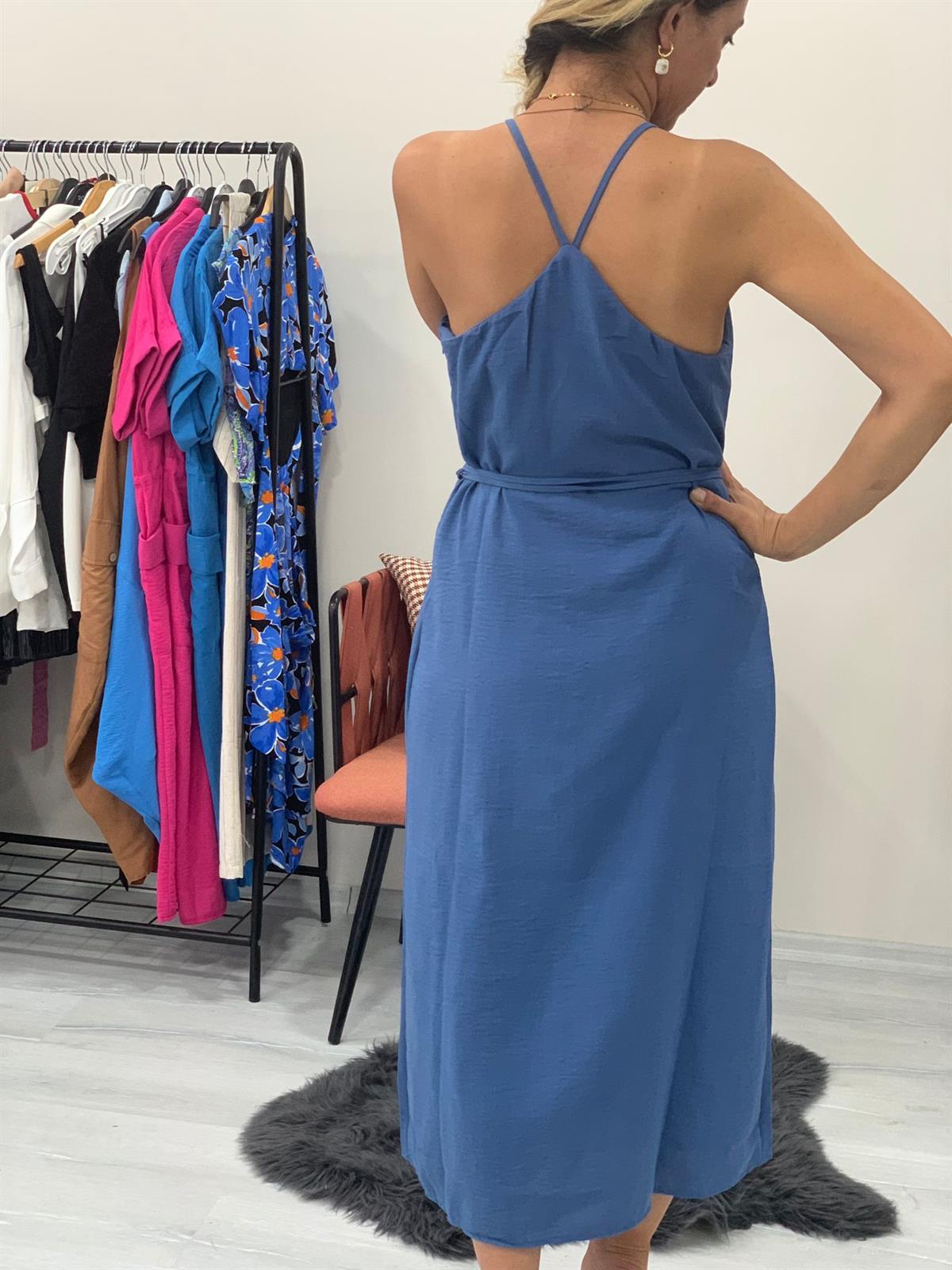 Mavi halter yaka elbise