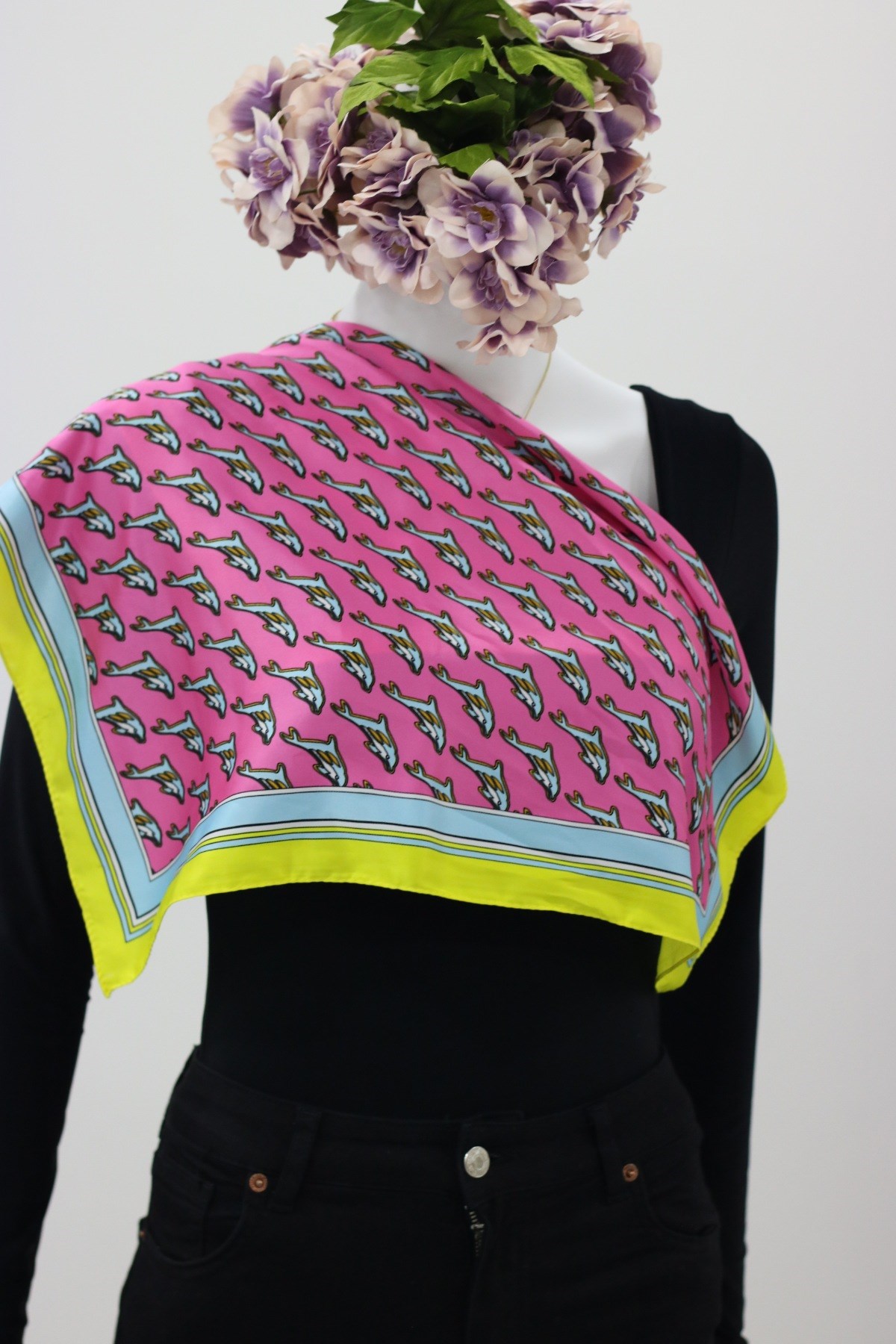 orijinal marka yunuslu fular