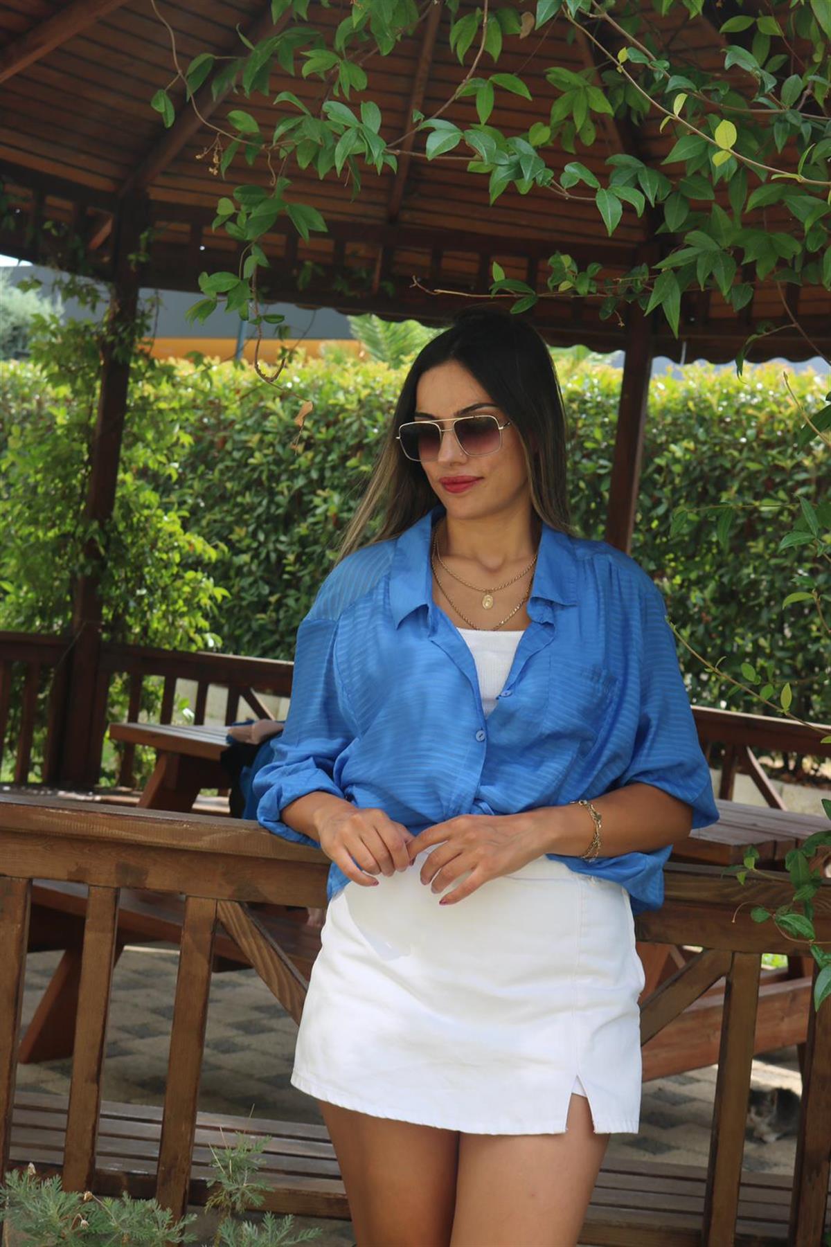 Oversize mavi Kendinden Çizgili gömlek