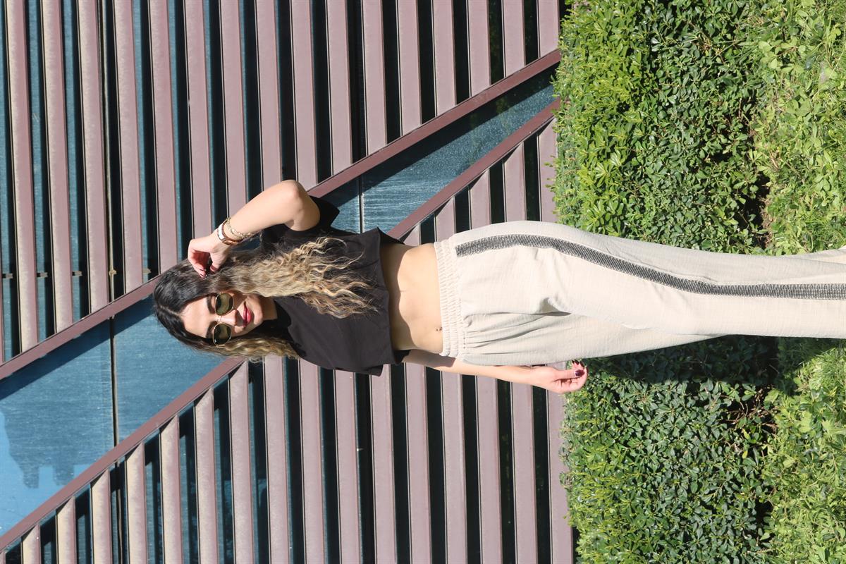 Şerit Detaylı Pantolon