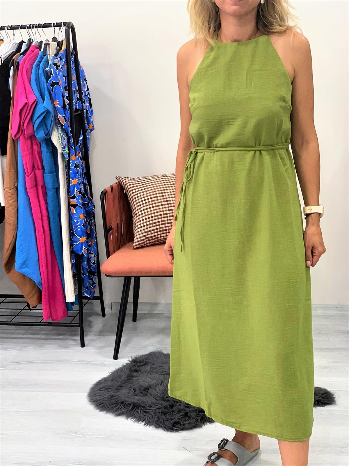 Yeşil halter yaka elbise