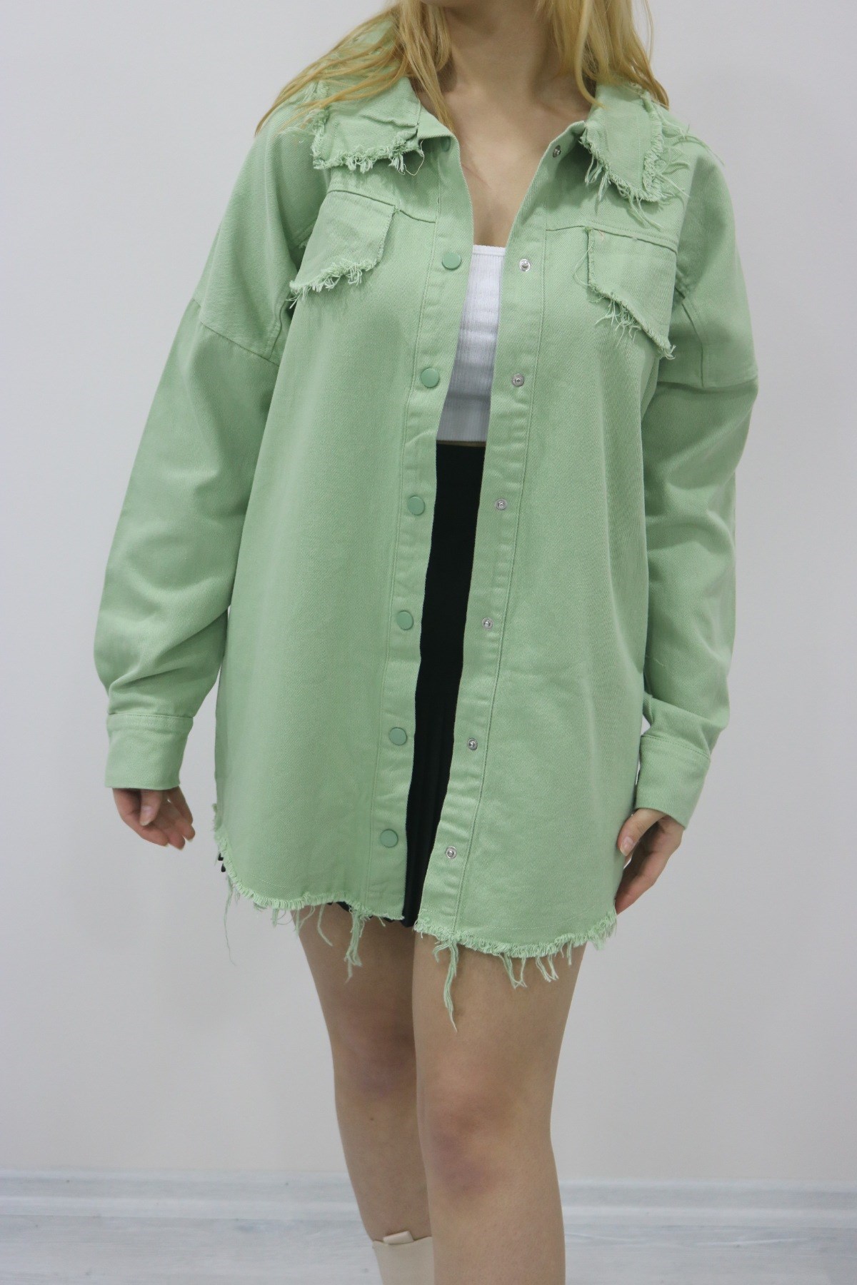 yeşil kot gömlek
