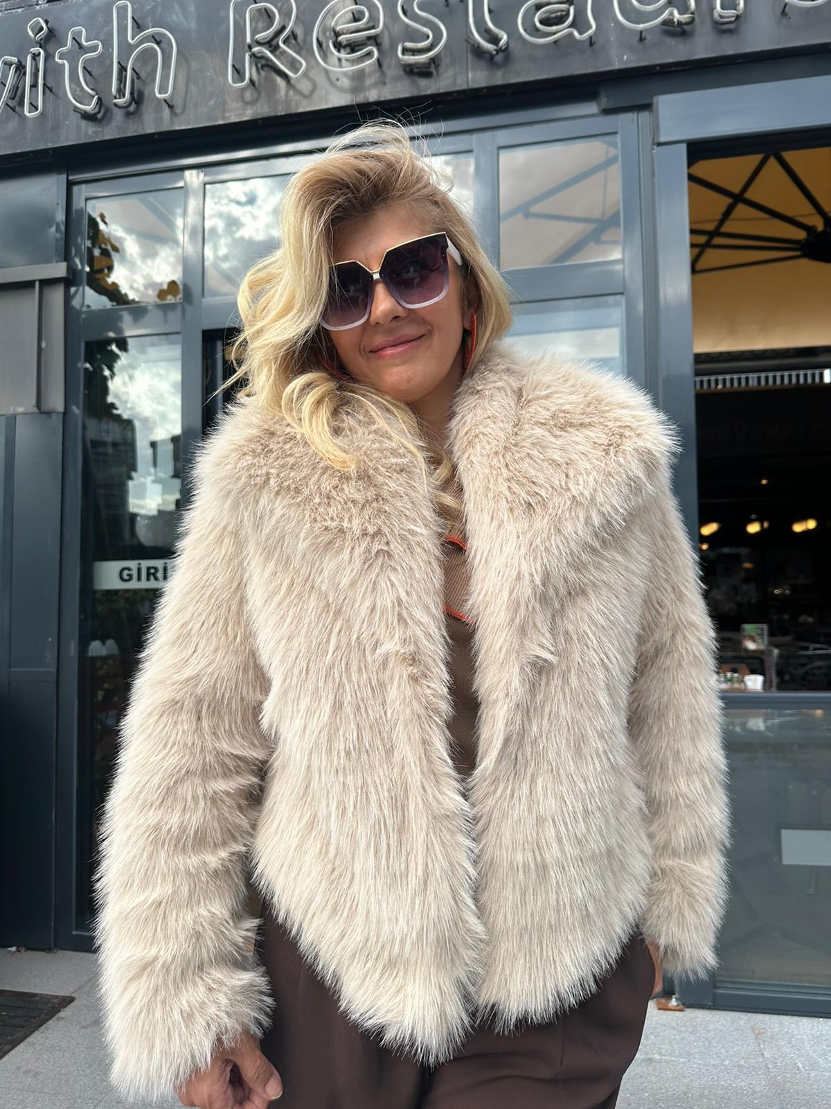 Bbihter Kürk Şal Yaka