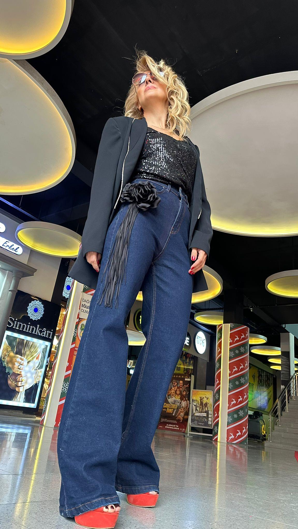 İs24K2273 Boru Paça Jean