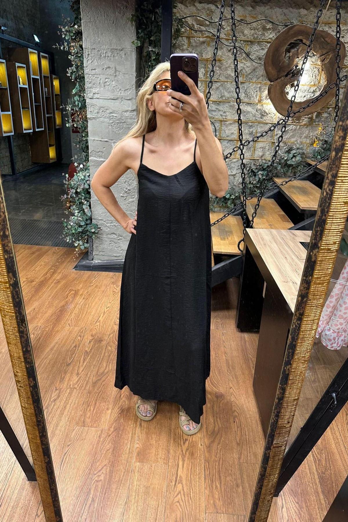 Lucy Elbise Lacivert