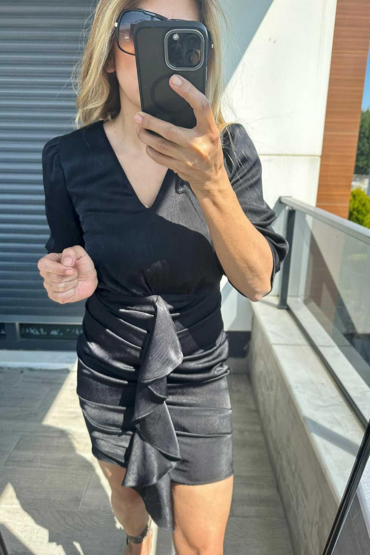 Saten Doku Fırfır ve Drape Detaylı Elbise