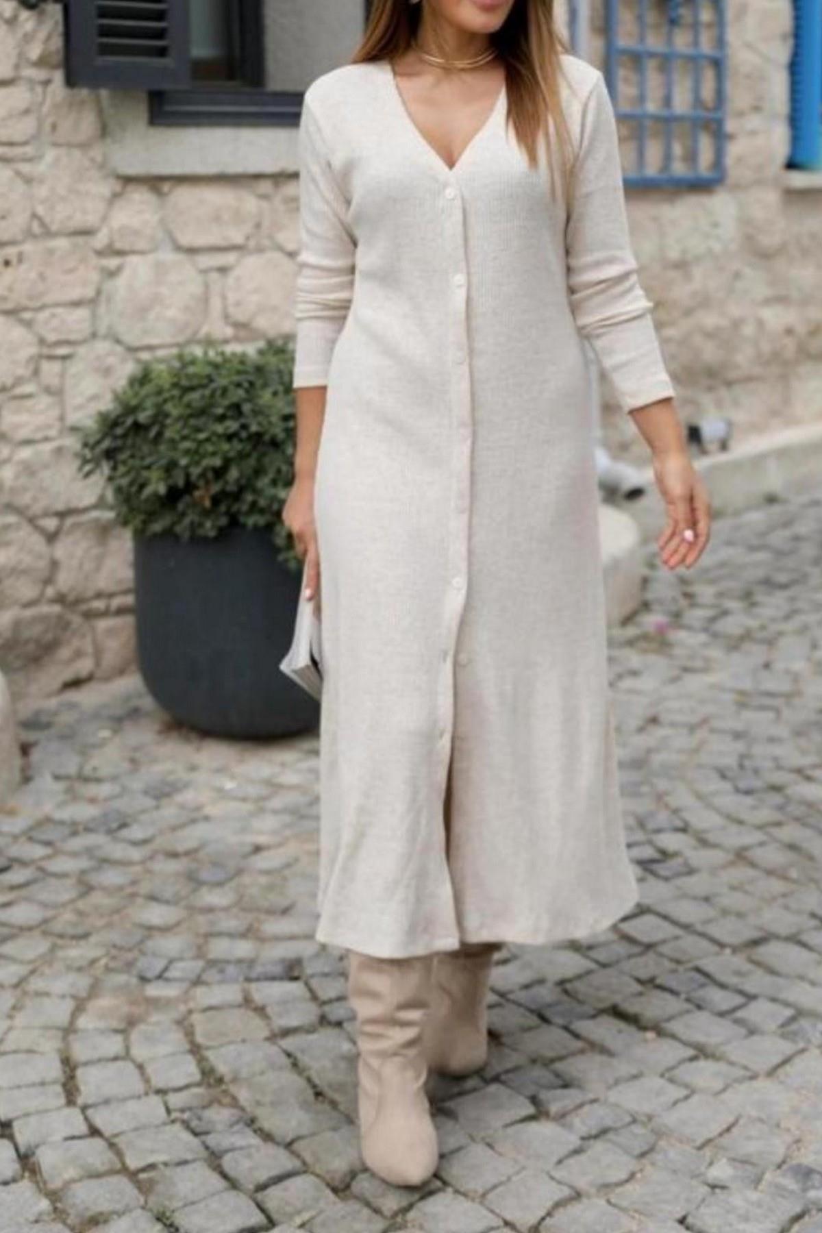 Ön Düğmeli Elbise