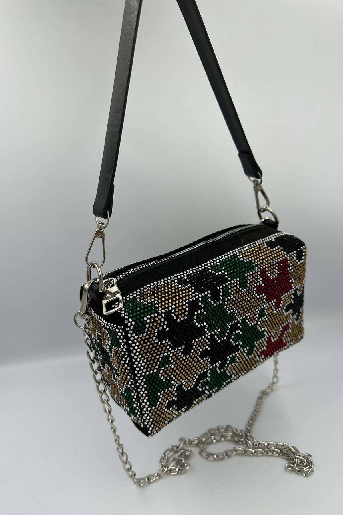 Taş İşlemeli Zincir Askılı Çanta 20*30 cm
