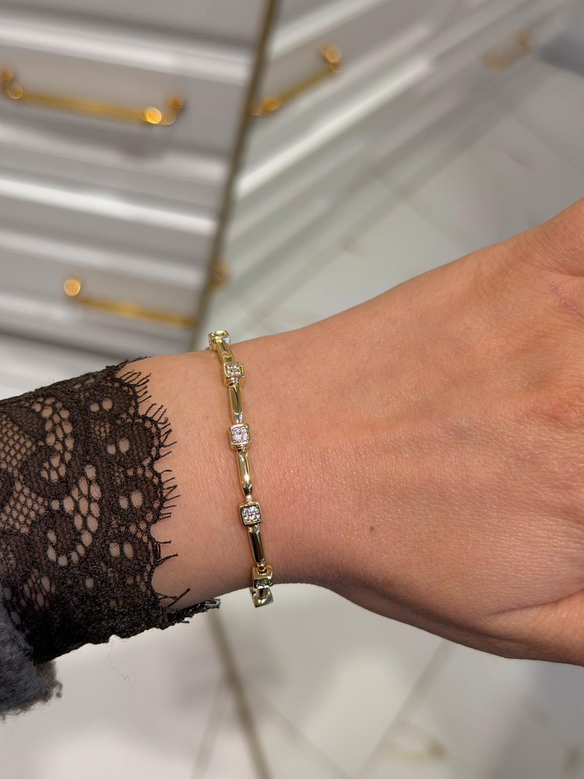Özel Seri 14k Gold Sıralı Kare Taşlı Bileklik