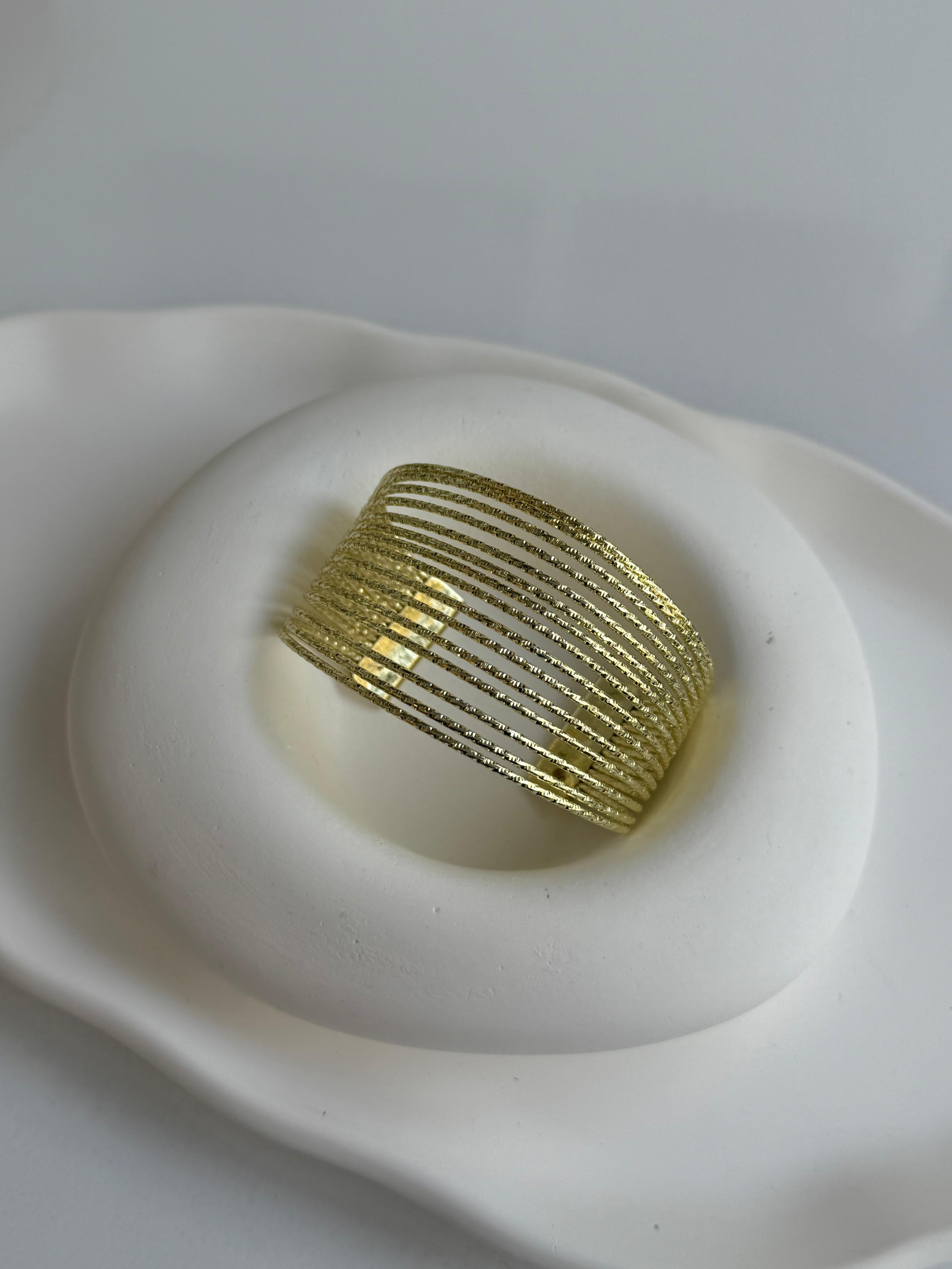 Özel Seri Lazer Kesim Gold Kelepçe