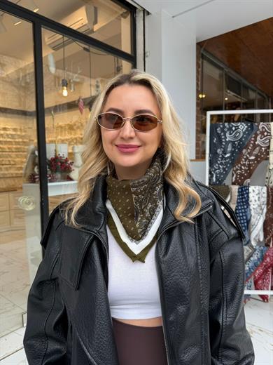 Haki Renk Çift Taraflı  Etnik Desen Fular 70x70