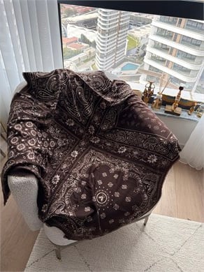 Kahverengi Patchwork Desenli Şal 110x110
