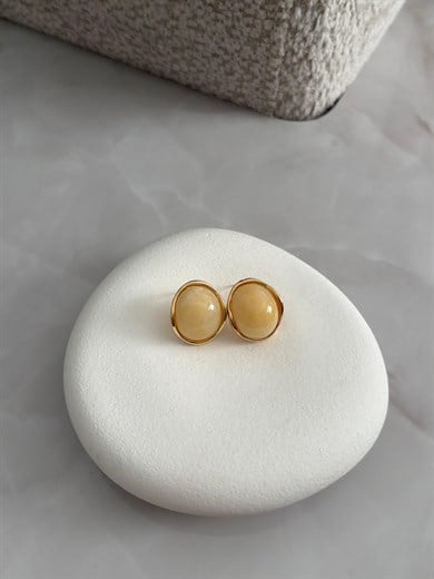 Marka Model Sarı Mineli Gold Çerçeve Oval Küpe