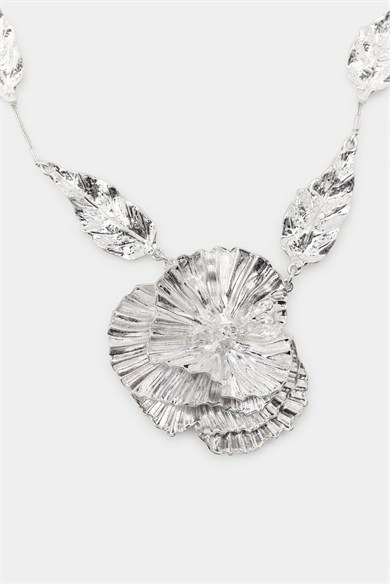 Marka Model Silver Çiçek Kolye
