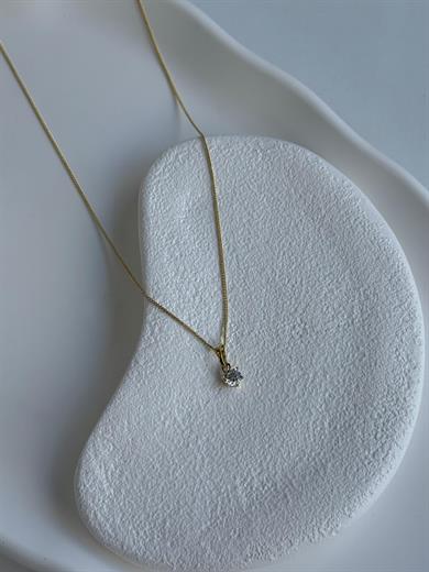 Özel Seri Gold Tek Taş Detaylı Kolye