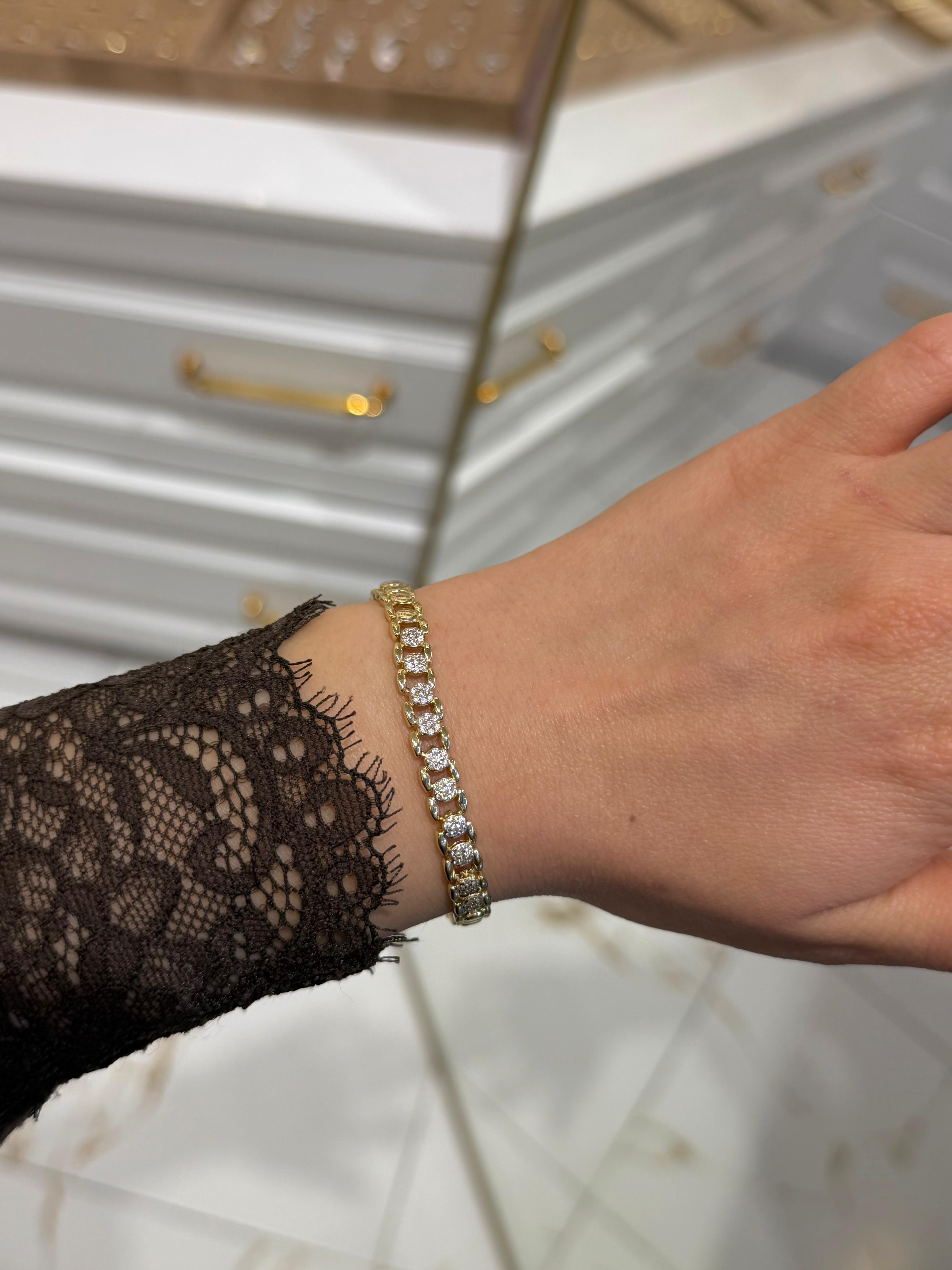 Özel Seri 14k Gold Sıralı Taşlı İç İçe Geçen Model Bileklik