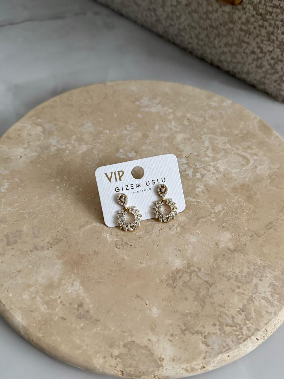 Özel Seri 14k Gold Taşlı Sallantılı Oval Küpe