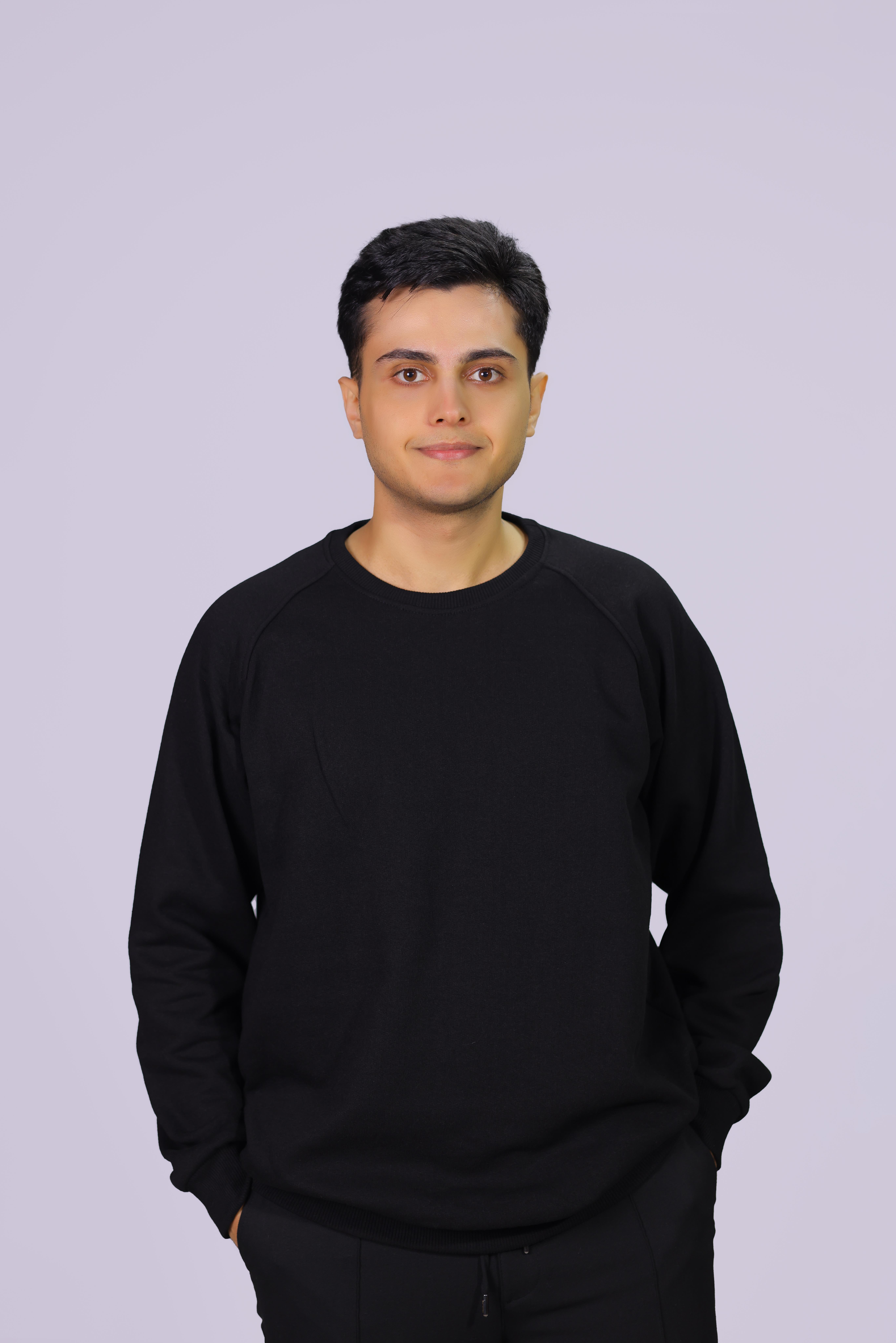  Erkek Siyah Regular Fit Pamuklu Sweatshirt Bisiklet Yaka  Sweatshirt