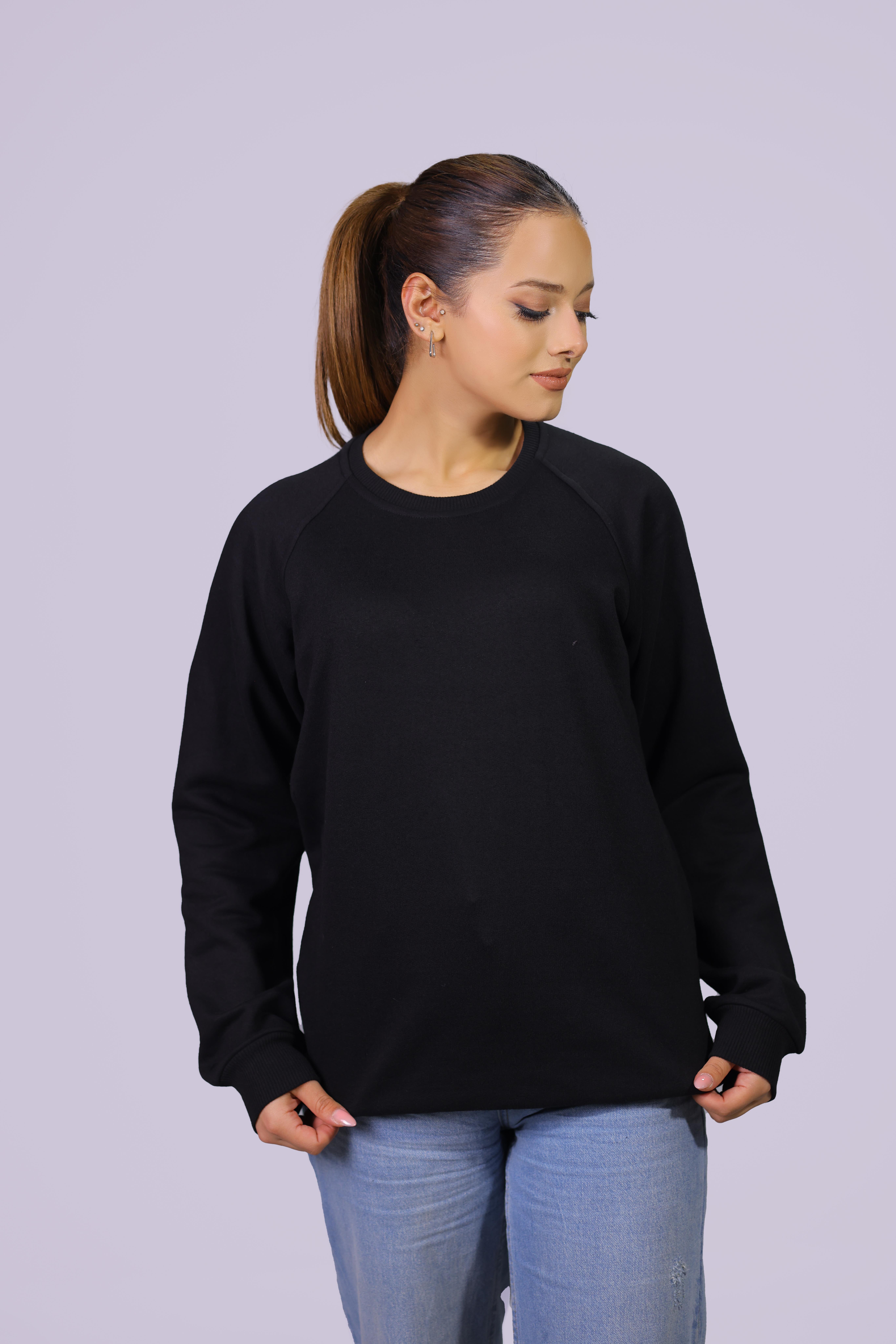  Kadın Siyah Regular Fit Pamuklu Sweatshirt Bisiklet Yaka  Sweatshirt